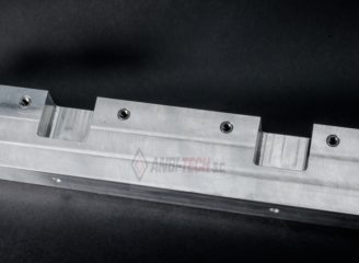 Frezowanie CNC Detale frezowane z aluminium PA wkladki gwintowane